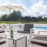 Dora In Istria Kids Friendly With Private Pool And Playground For 10 Persons ヴィラ *