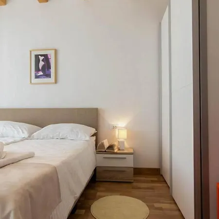 Dora In Istria Kids Friendly With Private Pool And Playground For 10 Persons * Svetvincenat