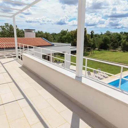Dora In Istria Kids Friendly With Private Pool And Playground For 10 Persons Svetvincenat