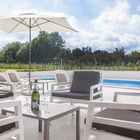 Dora In Istria Kids Friendly With Private Pool And Playground For 10 Persons Villa *