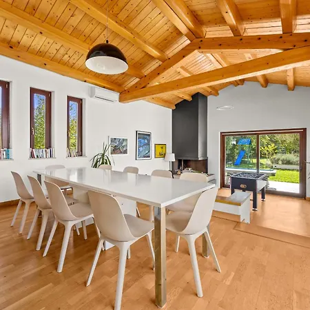 Dora In Istria Kids Friendly With Private Pool And Playground For 10 Persons * Svetvincenat