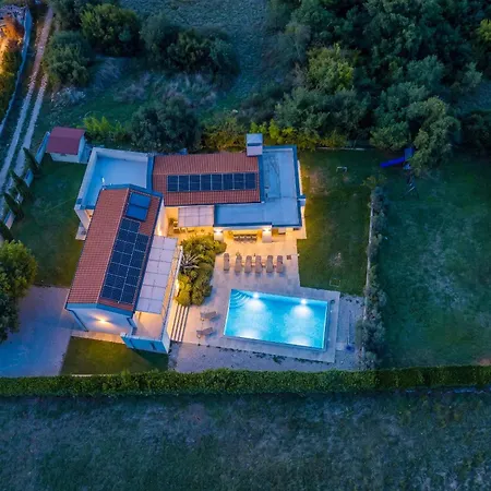 Vila Dora In Istria Kids Friendly With Private Pool And Playground For 10 Persons