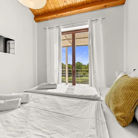 Dora In Istria Kids Friendly With Private Pool And Playground For 10 Persons Vila *